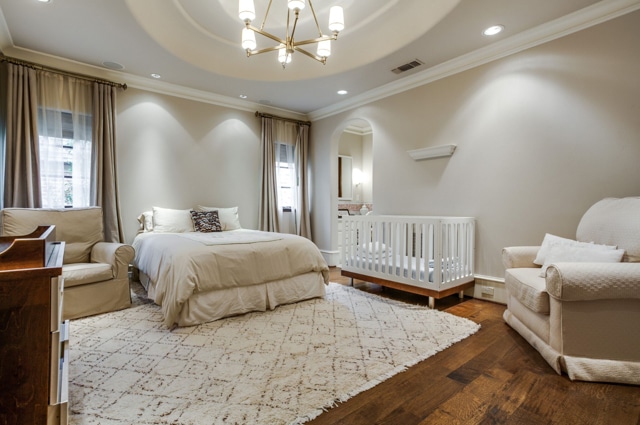 3508-Bryn-Mawr-ext-2