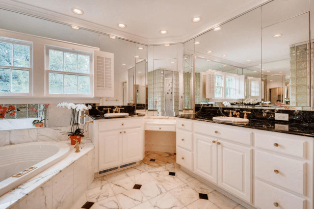 Screen-Shot-2018-11-15-at-5.12.39-PM-e1542324520185