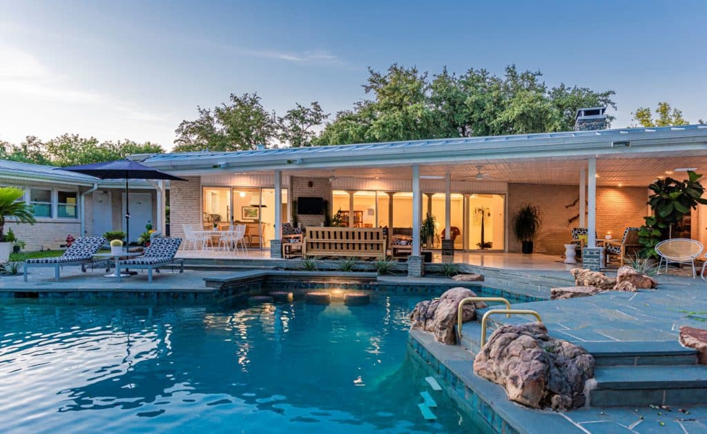 Shwiff-House-6-Michael-Cagle-1024x683