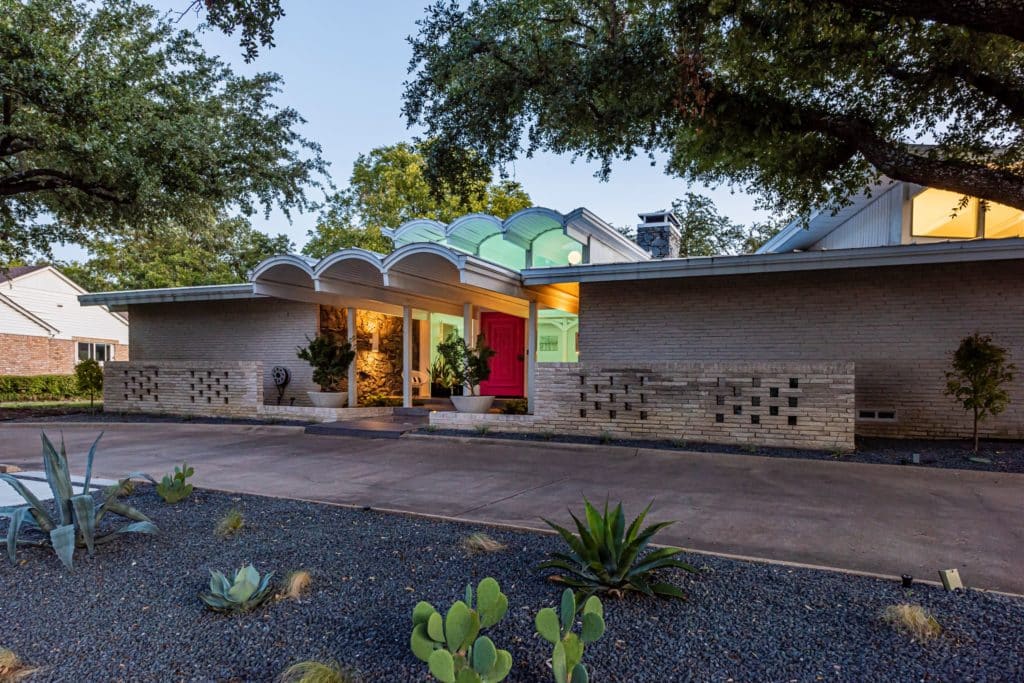 Shwiff-House-6-Michael-Cagle-1024x683