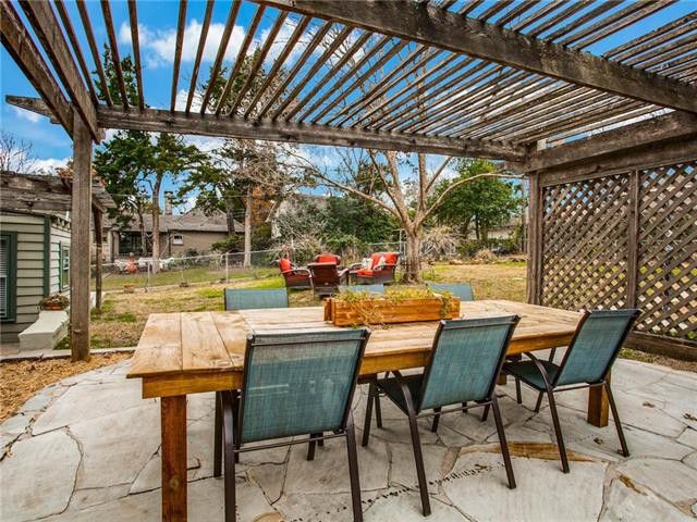 T30011019cedarhill03