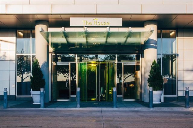 The-House-by-Philippe-Starck-ext-e1547569781307