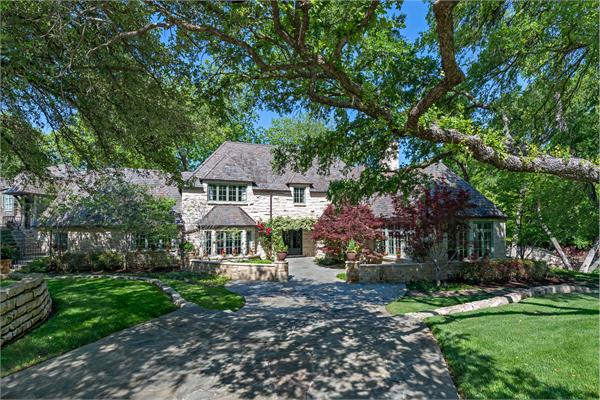 Trevino-Country-estate-ext-1