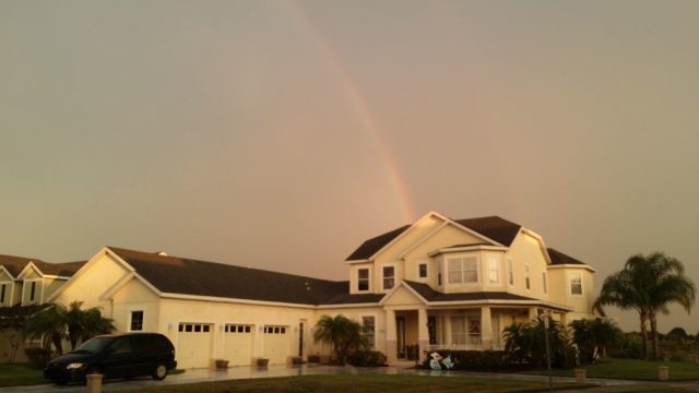 WTFdisneyrainbow-e1524070832563