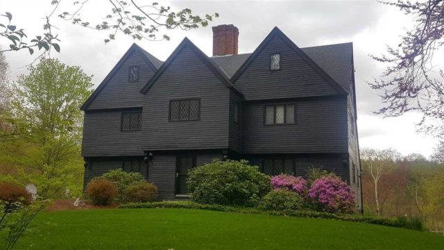 WTFwitchhouselead-e1514957811185