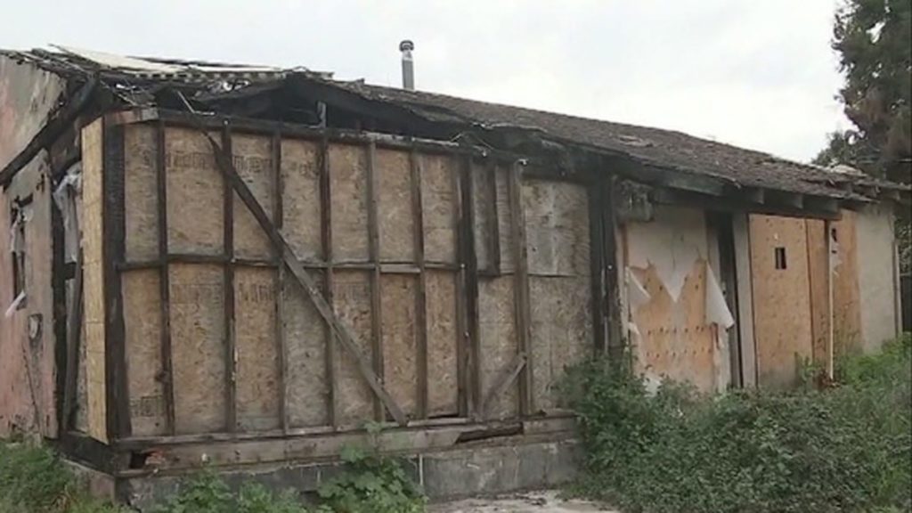 Willow-Glen-burned-house-for-800K-1024x576