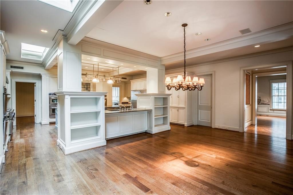 Wyly-Mansion-ext-overview-1024x682