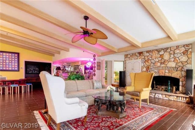 a85d60844b74c2b291821690a2b2a28dl-m0xd-w1020_h770_q80