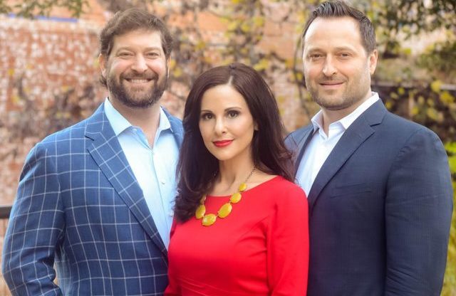 achomes-team-photo-e1563373247194