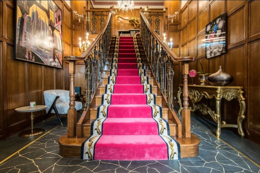 clubhouse, Australia, menopause