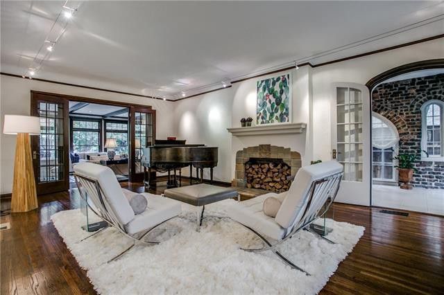 b39a2916274379b551d5951b40f234f4l-m17xd-w1020_h770_q80