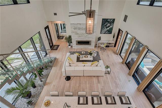 b7bdc3591aca4daca69ad4ff0f2d7bbdl-m1xd-w1020_h770_q80