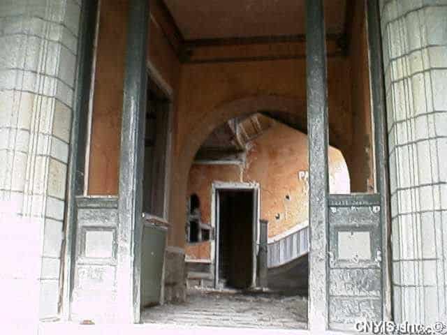 tumblr_lazw0p6WrO1qe0eclo1_r9_500