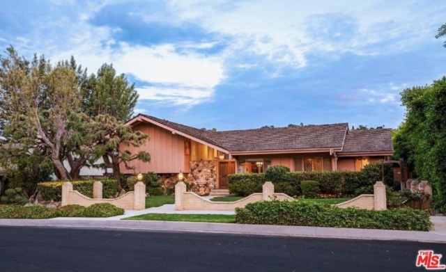 story, brady bunch, mid-century modern