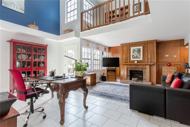 62342160_2333415556705268_7957606339629285376_o-1024x1019