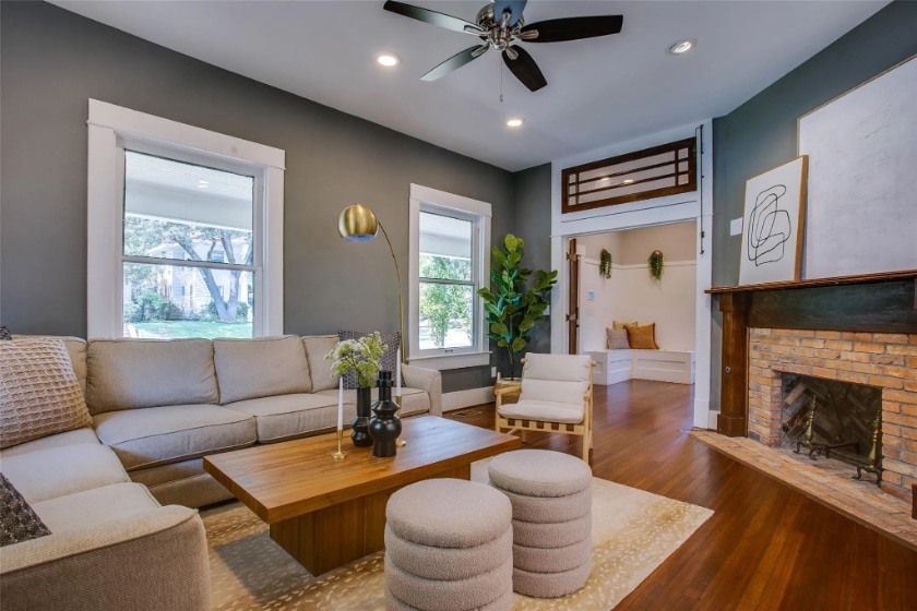Winnetka Height American Four-Square