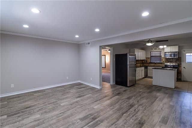 ca85889d9cc0d6617b38957db0c3b82el-m13xd-w1020_h770_q80