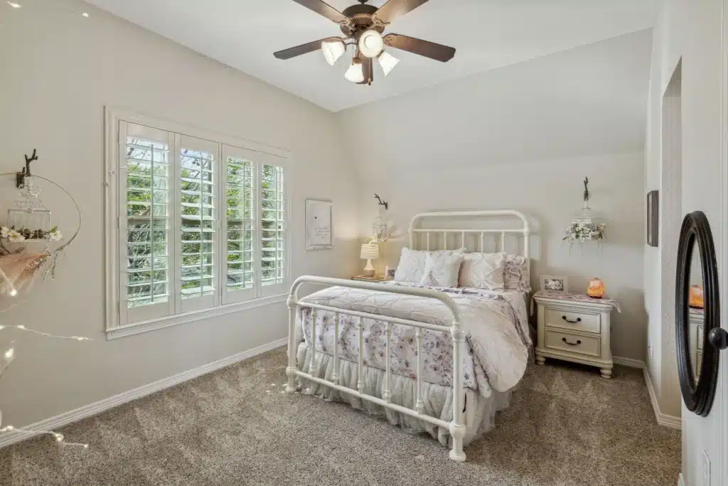 Finally, an incredible home opens up in Sparkman Club Estates