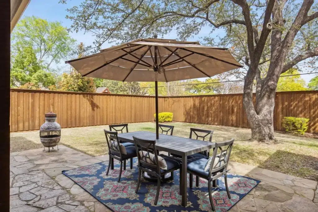 Finally, an incredible home opens up in Sparkman Club Estates