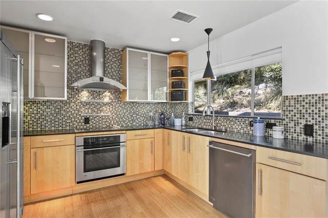 f1685bac36a1cb829a56887f4a39ca07l-m0xd-w1020_h770_q80