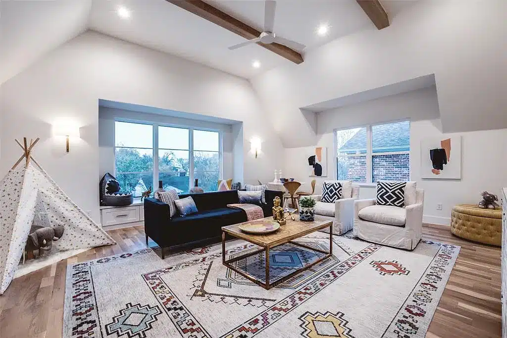 Finally, discover a Lakewood home with incredible luxury 