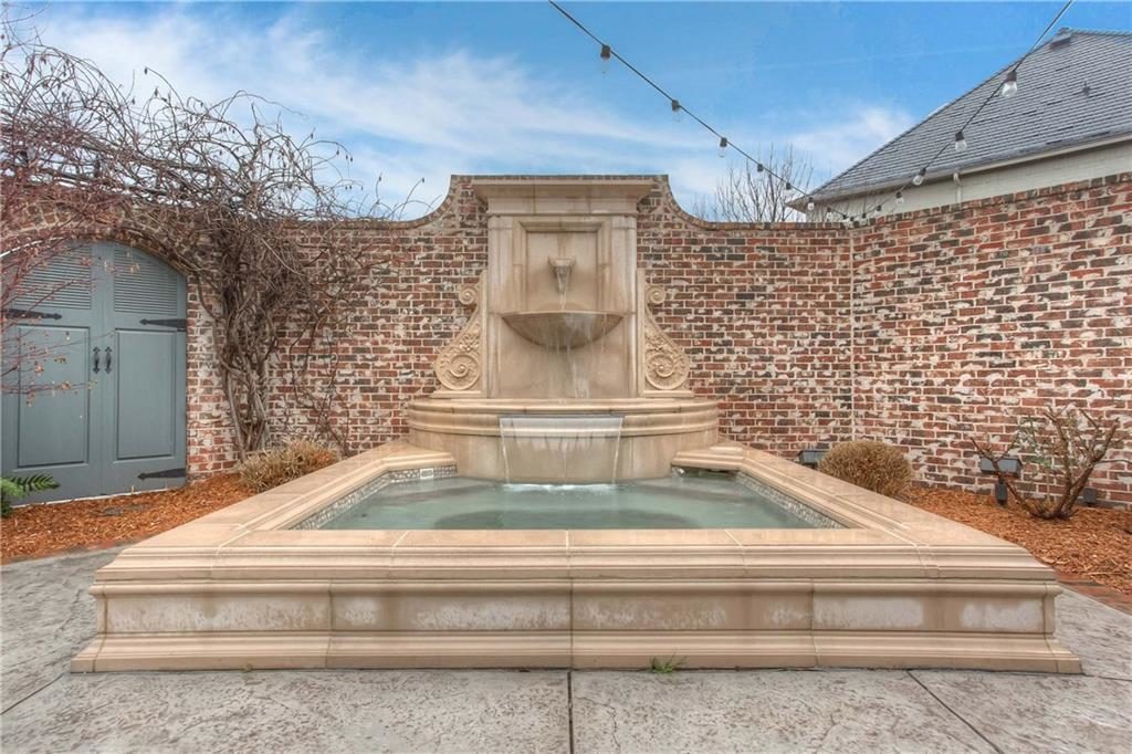 fountain-1-1024x682