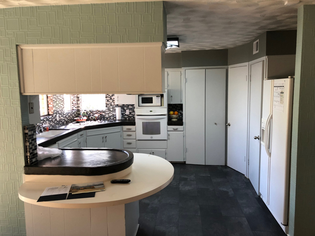 gaston-kitchen-before-1