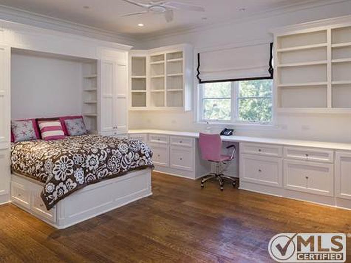 Isabella-great-room-before