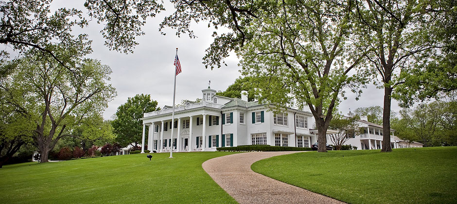 640px-White_rock_creek_dallas_county_texas