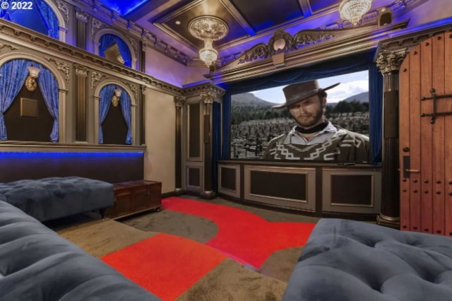 Olive Garden, porn, castle