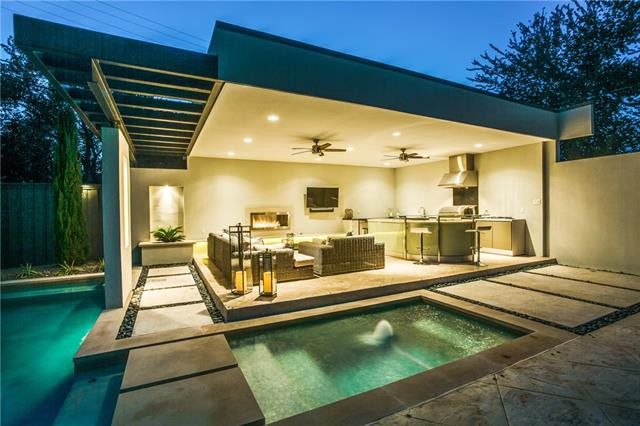 VECTOR11339-Royalshire-Dr-back