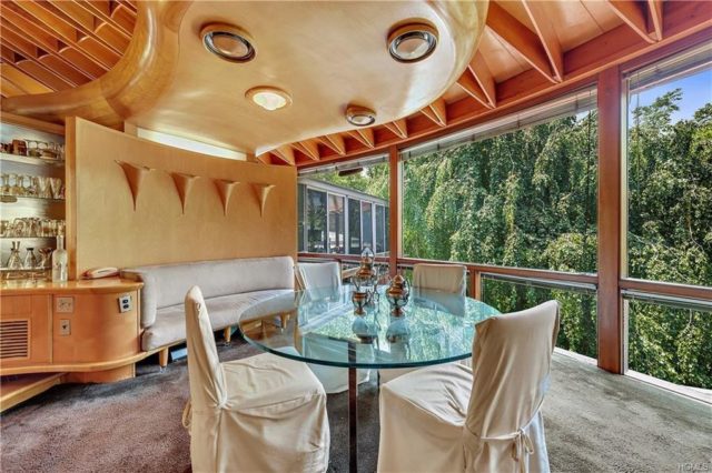 ssroundhouse3-e1536456959560