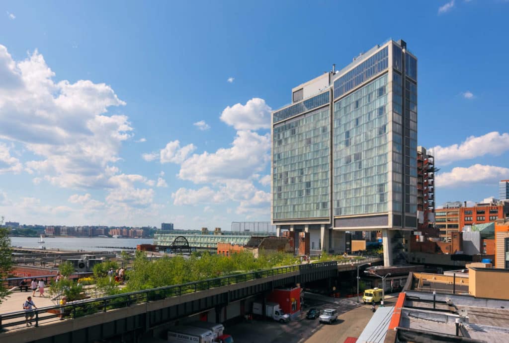 standard-hotel-high-line-exterior-highline-1024x691