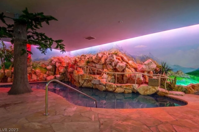 Las Vegas Underground House