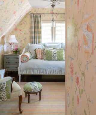 kim-armstrong-working-1024x690