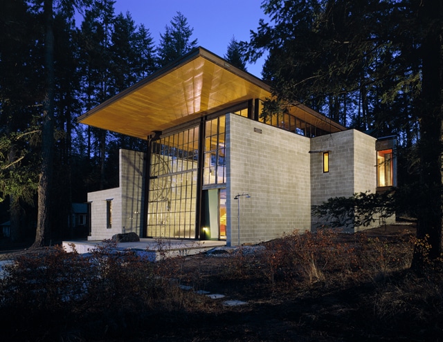 00015_00_Chicken_Point_Cabin_BB