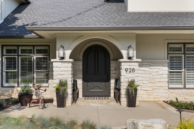 01_928Turnberry_001_mls