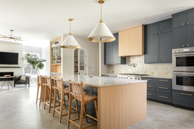 01_928Turnberry_001_mls