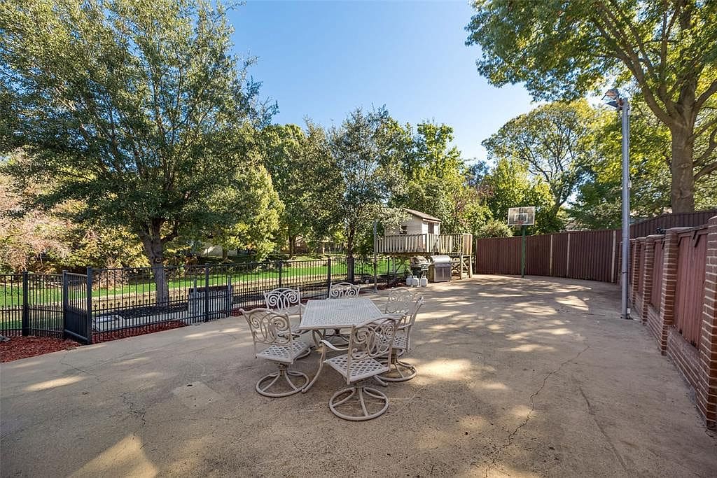 B482B007-A32D-46B6-B843-07076C20B173