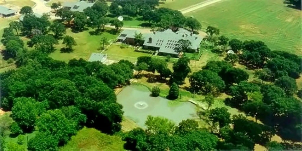 1-8110-Russell-Curry-1024x512