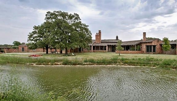 1-Paigebrooke-Westlake-ext-575x328