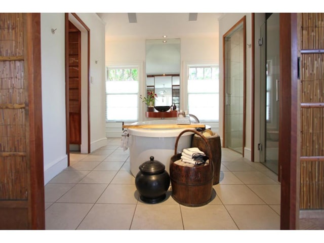 1004-N.-Montclair-master-bath