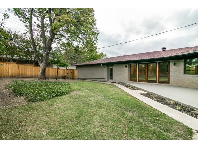 10104-Woodgrove-Backyard