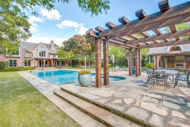 10115-Waller-Drive-9-master-bath