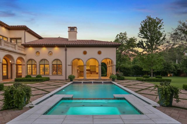 10121-Waller-Drive-1