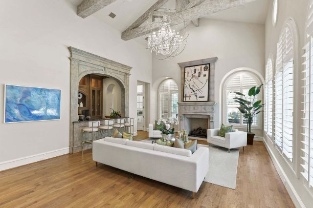 10121-Waller-Drive-1