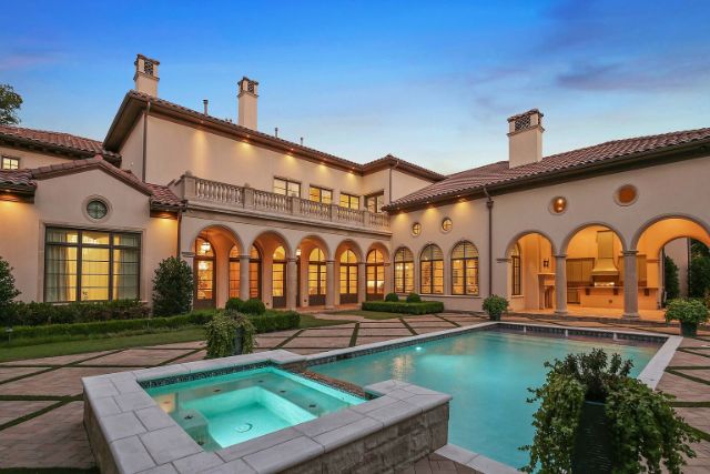 10121-Waller-Drive-12