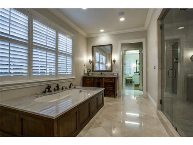 10181-Daria-drive-master-bath11