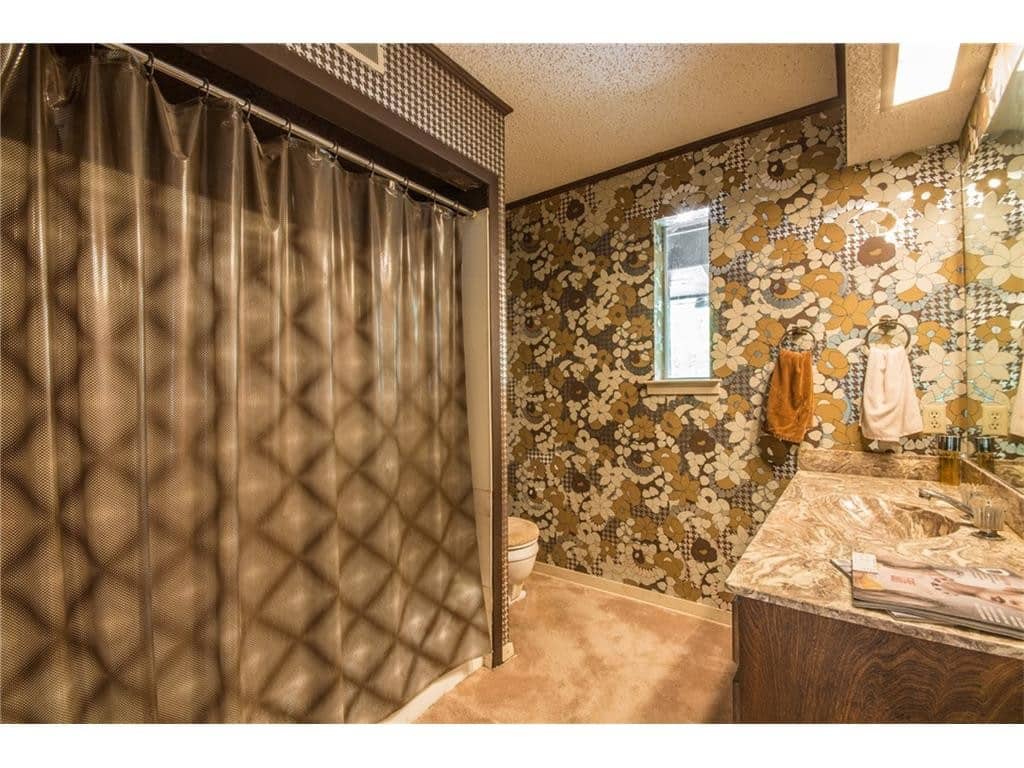 10225-Betty-Jane-Lane-master-bath-1024x768