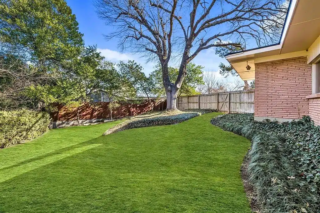 1027-Evergreen-Hills1